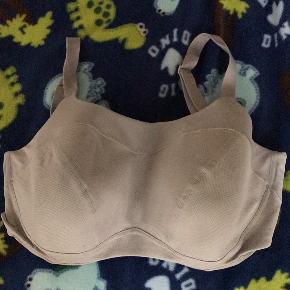 Half moon active sports bra 34G